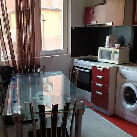 Apartament Nikol アパートホテル *