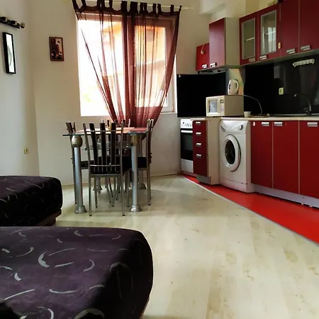 Apartament Nikol ブルガス